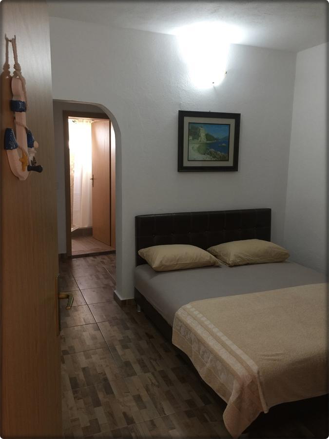 Apartmani Labovic Будва Екстер'єр фото